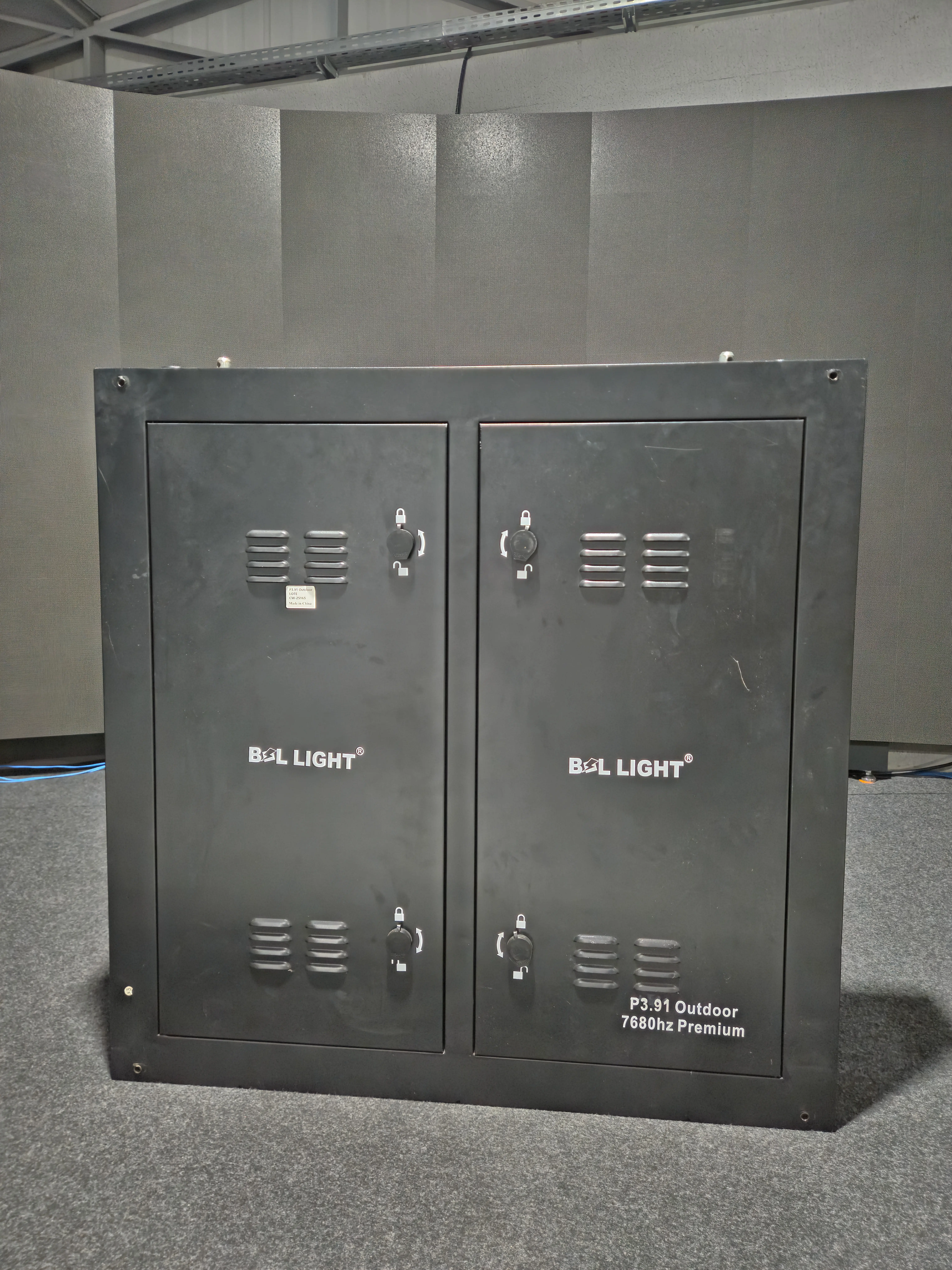 Painel de LED P3.91 Outdoor Fixo